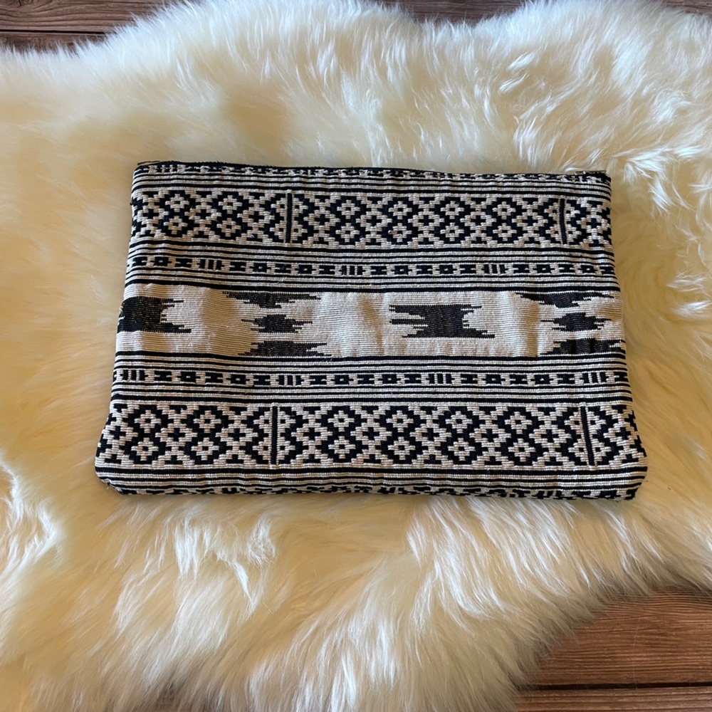 Levi’s Black and White Cotton Bag - Picture 5 of 7